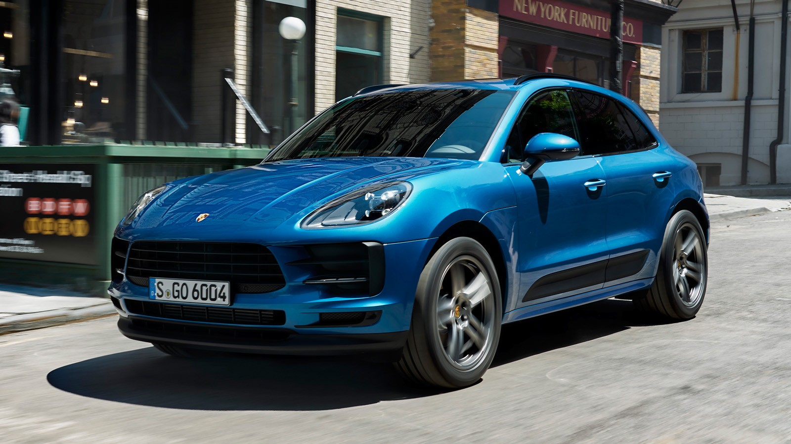 Обновлённый Porsche Macan для РФ: старый мотор и цена выше на 200 тысяч рублей