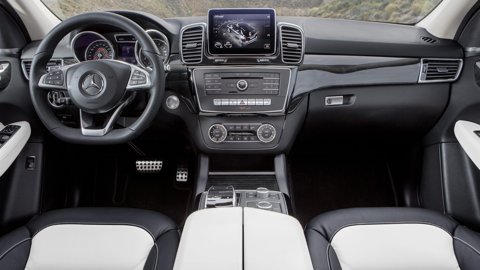 У кроссоверов Mercedes-Benz GLE обнаружили проблемы с тормозами